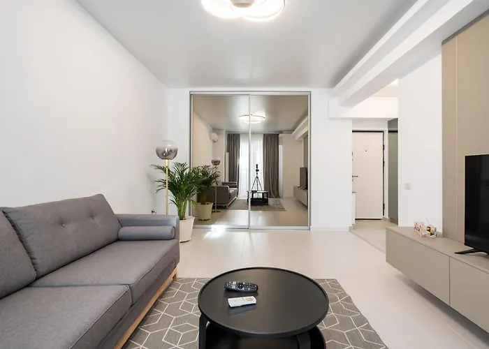 Central Spacious Apartment 917